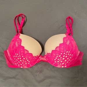 Victoria’s Secret Lace Very Sexy Push Up Bra
